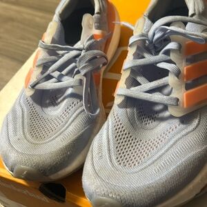 Adidas ultra Boost light